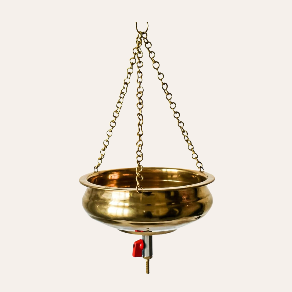 Pot en laiton traditionnel Shirodhara